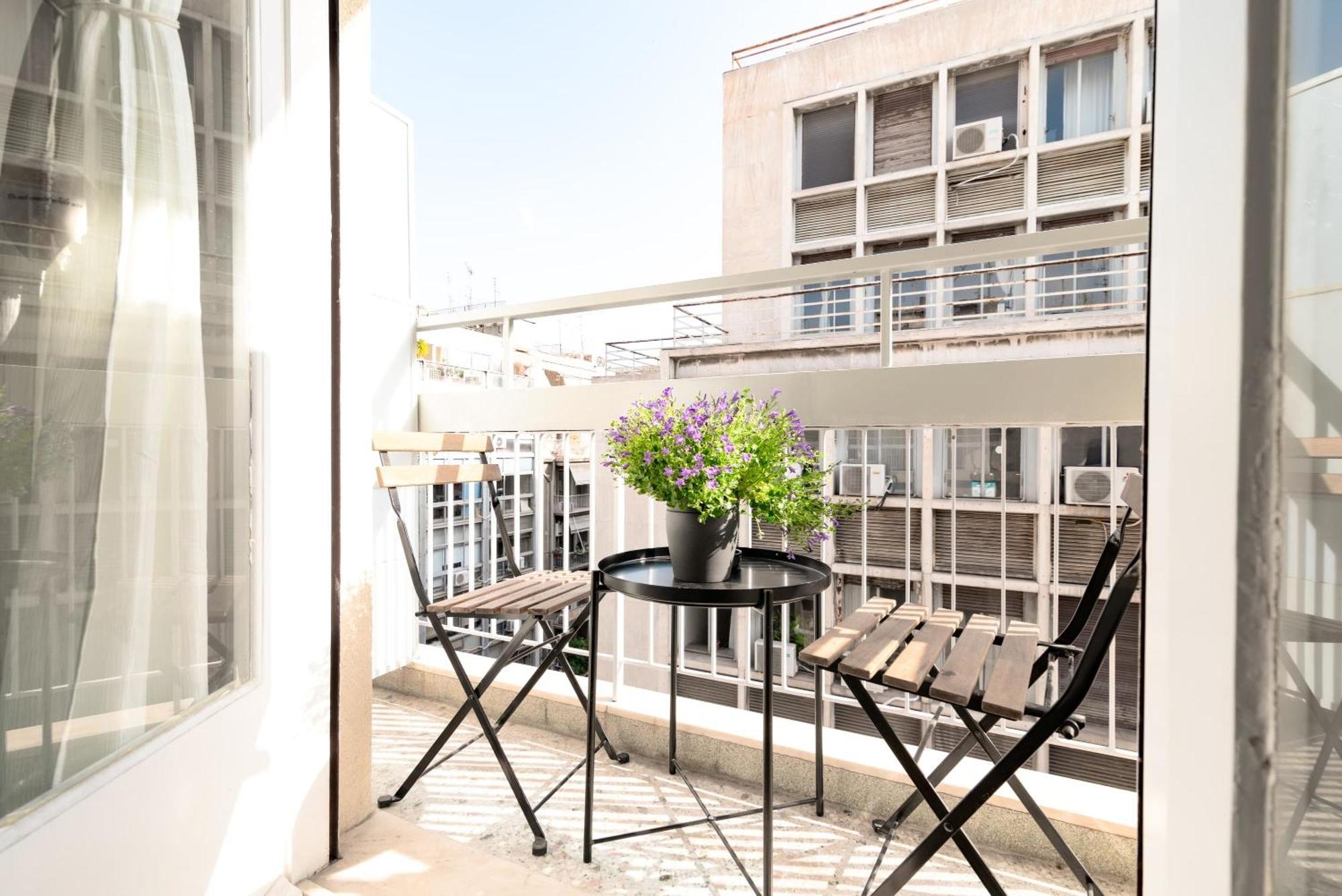 Апартаменты Exarchia Artistic Getaway For Groups Афины Экстерьер фото